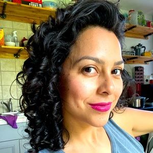 Meet your Posher, Lourdes